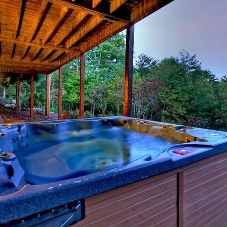 Aska Adventure Lodge Blue Ridge Exterior photo