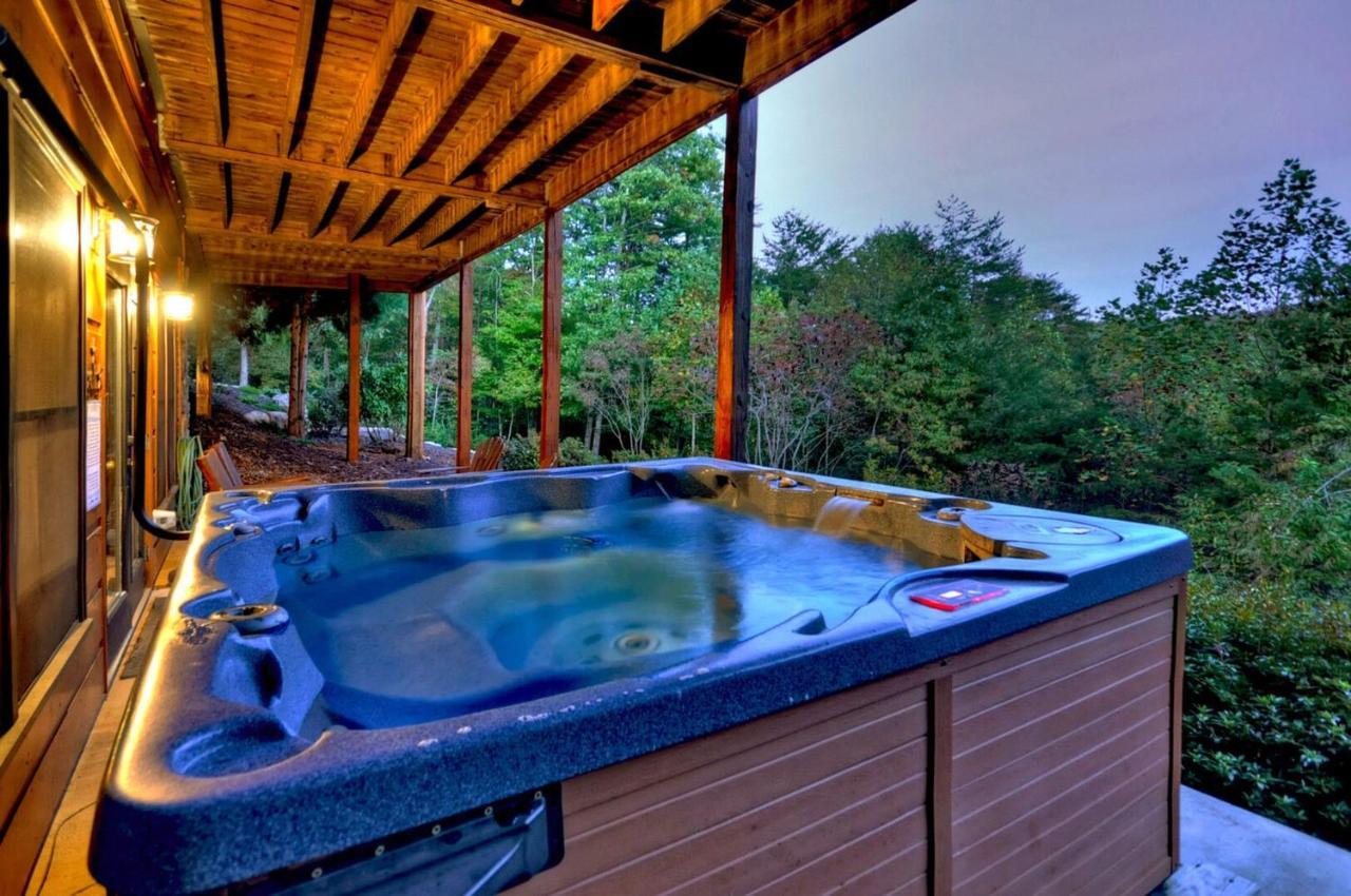 Aska Adventure Lodge Blue Ridge Exterior photo