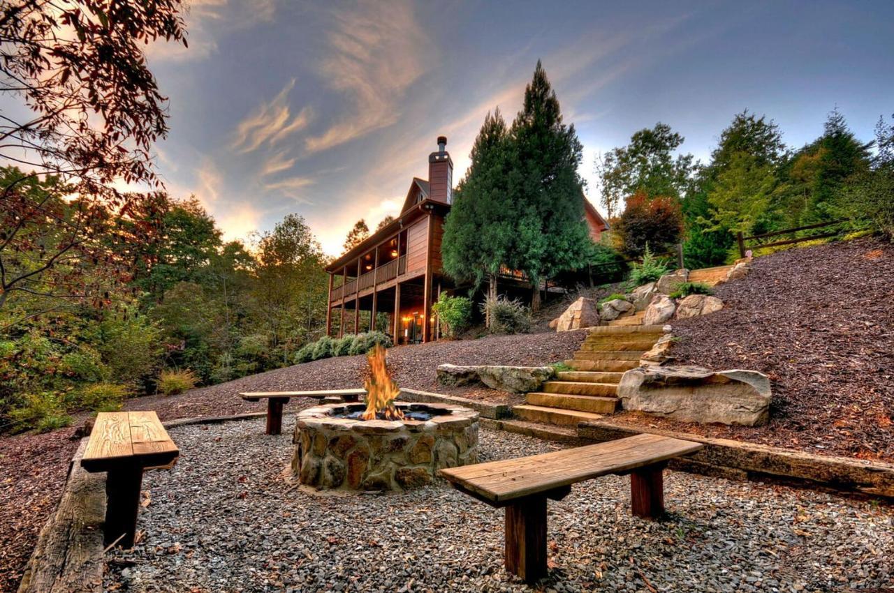 Aska Adventure Lodge Blue Ridge Exterior photo