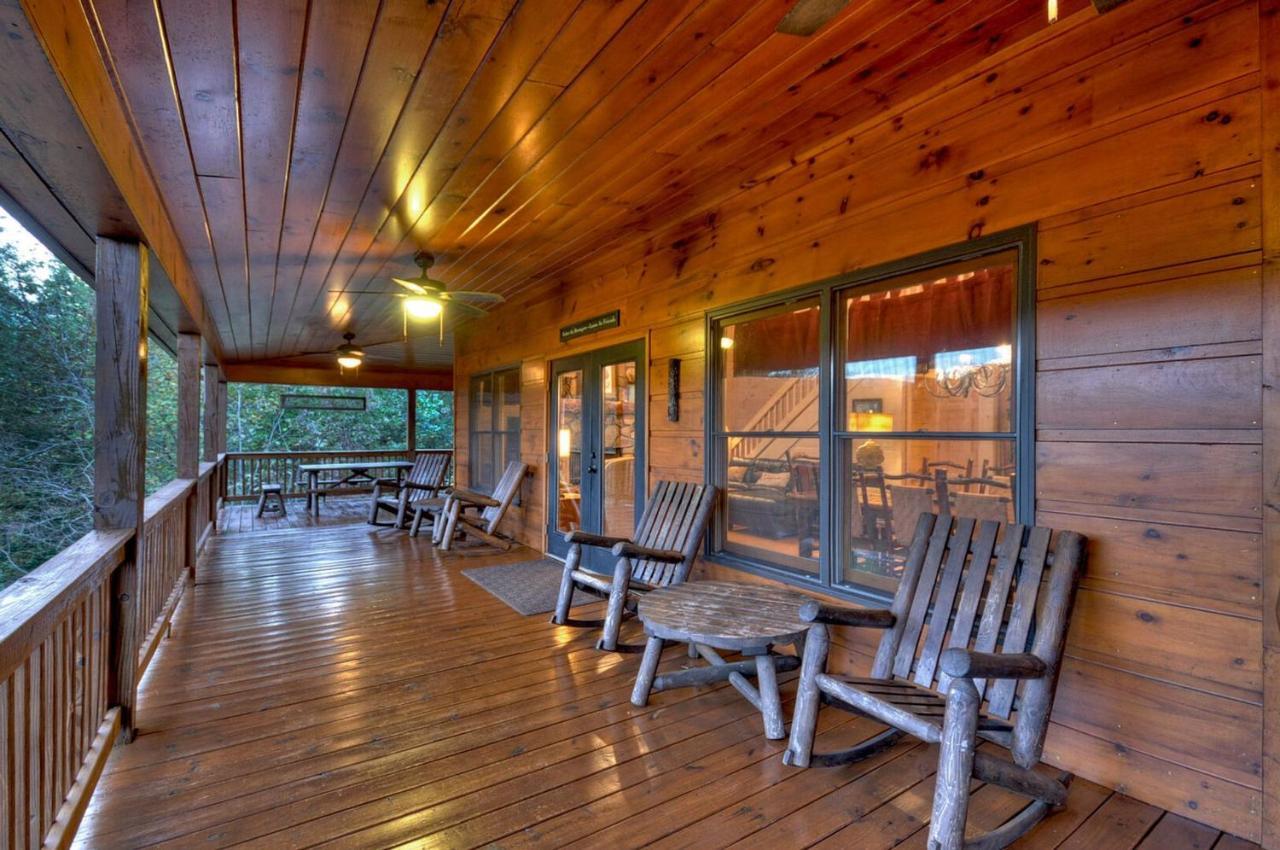 Aska Adventure Lodge Blue Ridge Exterior photo